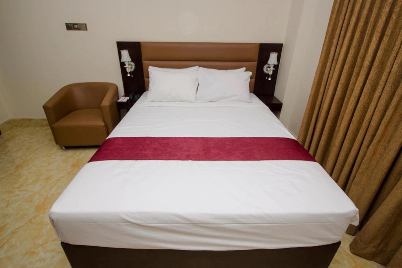 Hotel Gulshan Lake View Ντάκα Εξωτερικό φωτογραφία